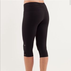 Lululemon leggings capris size 8 great condition